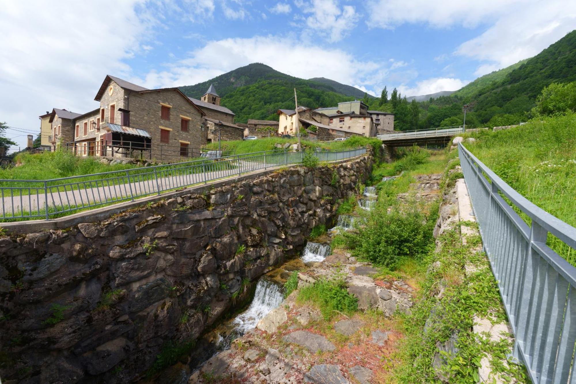 Apartament Vega - Vall Fosca - L'Amfitriona Espuy ภายนอก รูปภาพ