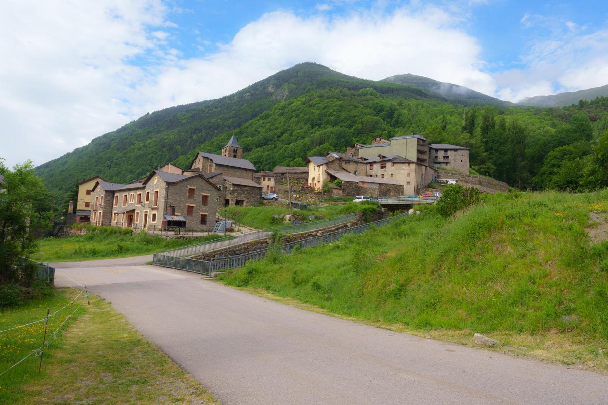 Apartament Vega - Vall Fosca - L'Amfitriona Espuy ภายนอก รูปภาพ